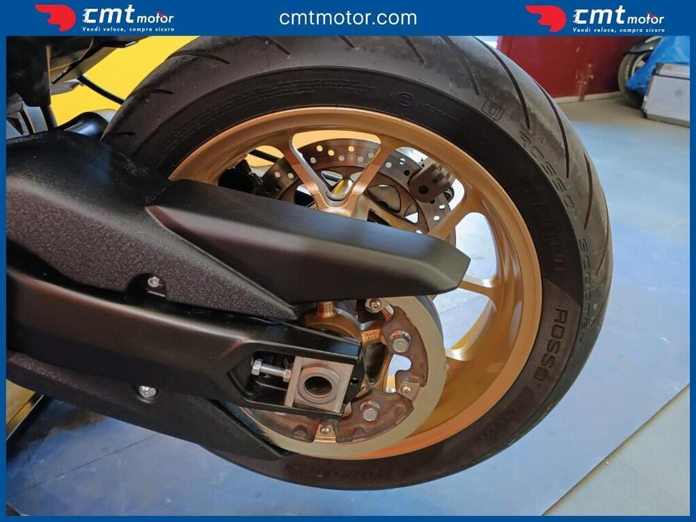 Yamaha T-Max 560 Tech Max (2022 - 24) (13)