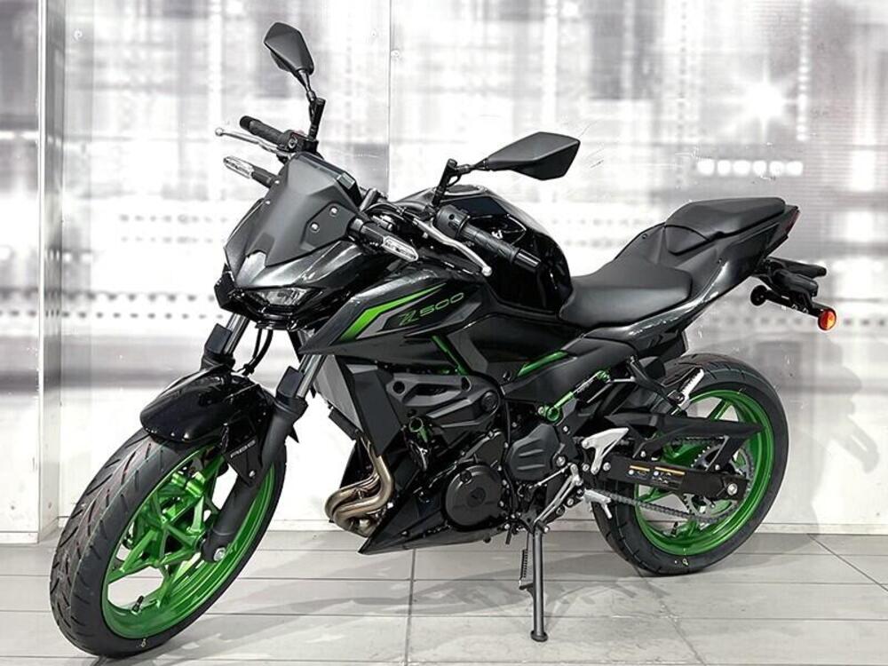 Kawasaki Z 500 SE (2024 - 26) (7)