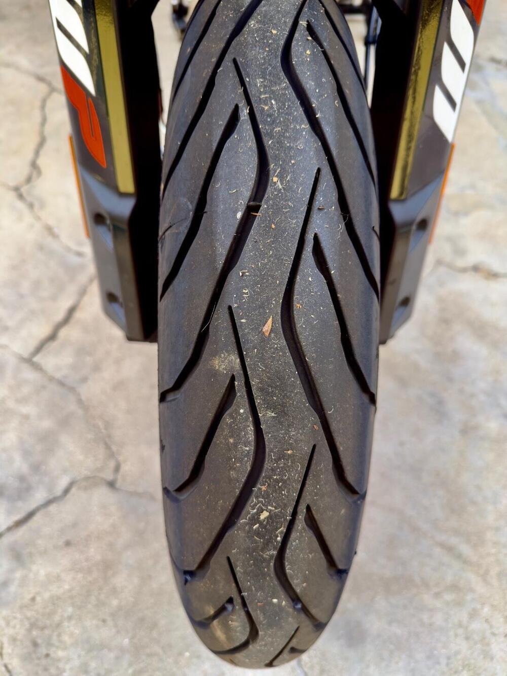 KTM 890 SMT (2023 - 25) (11)