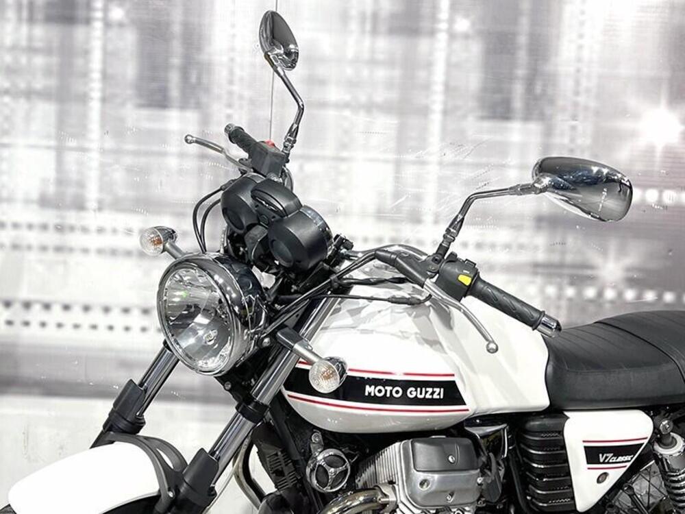 Moto Guzzi V7 Classic (2008 - 12) (5)