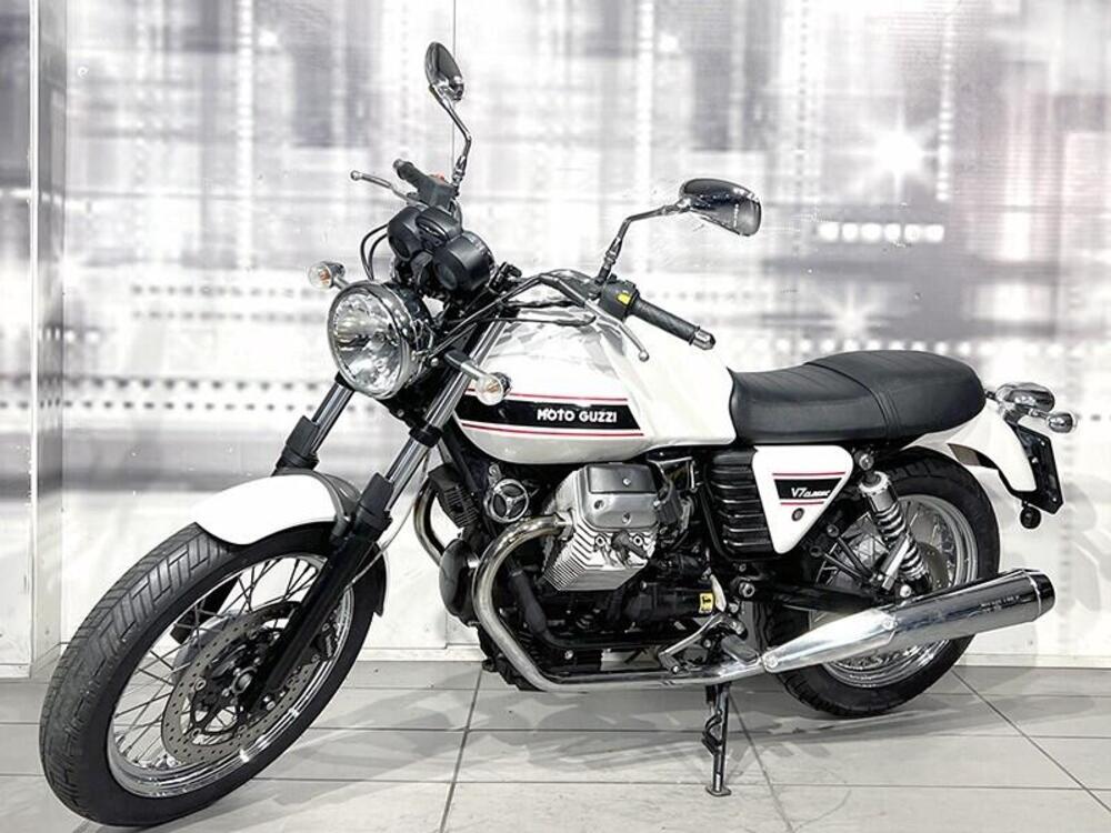 Moto Guzzi V7 Classic (2008 - 12) (7)