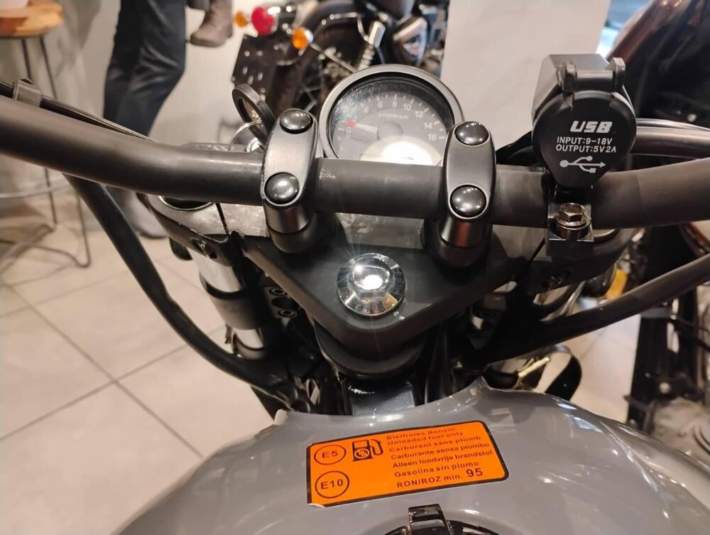 Brixton Motorcycles Cromwell 125 ABS (2021 - 26) (4)