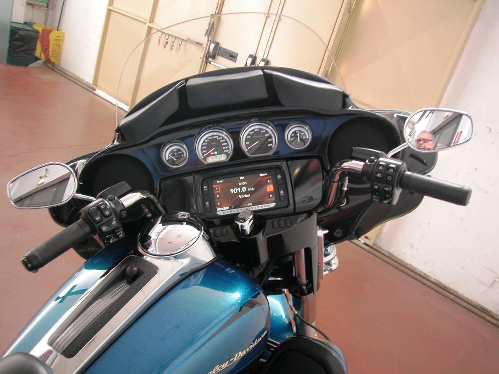 Harley-Davidson 1690 Electra Glide Ultra Limited (2014 - 15) - FLHTK (4)