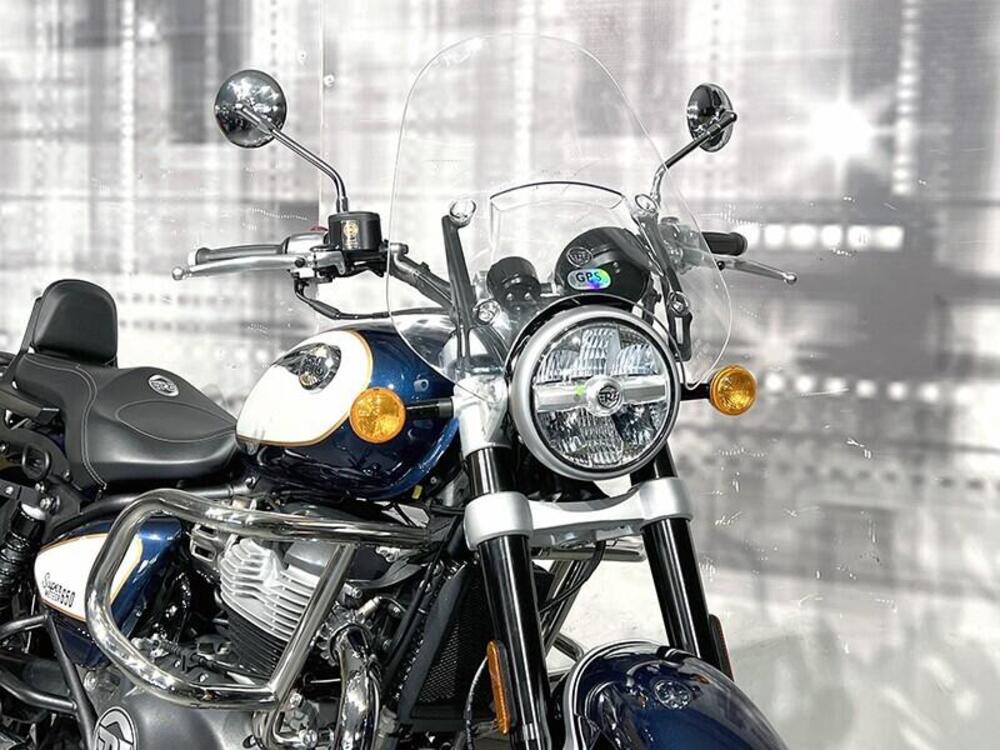 Royal Enfield Super Meteor 650 (2023 - 26) (9)