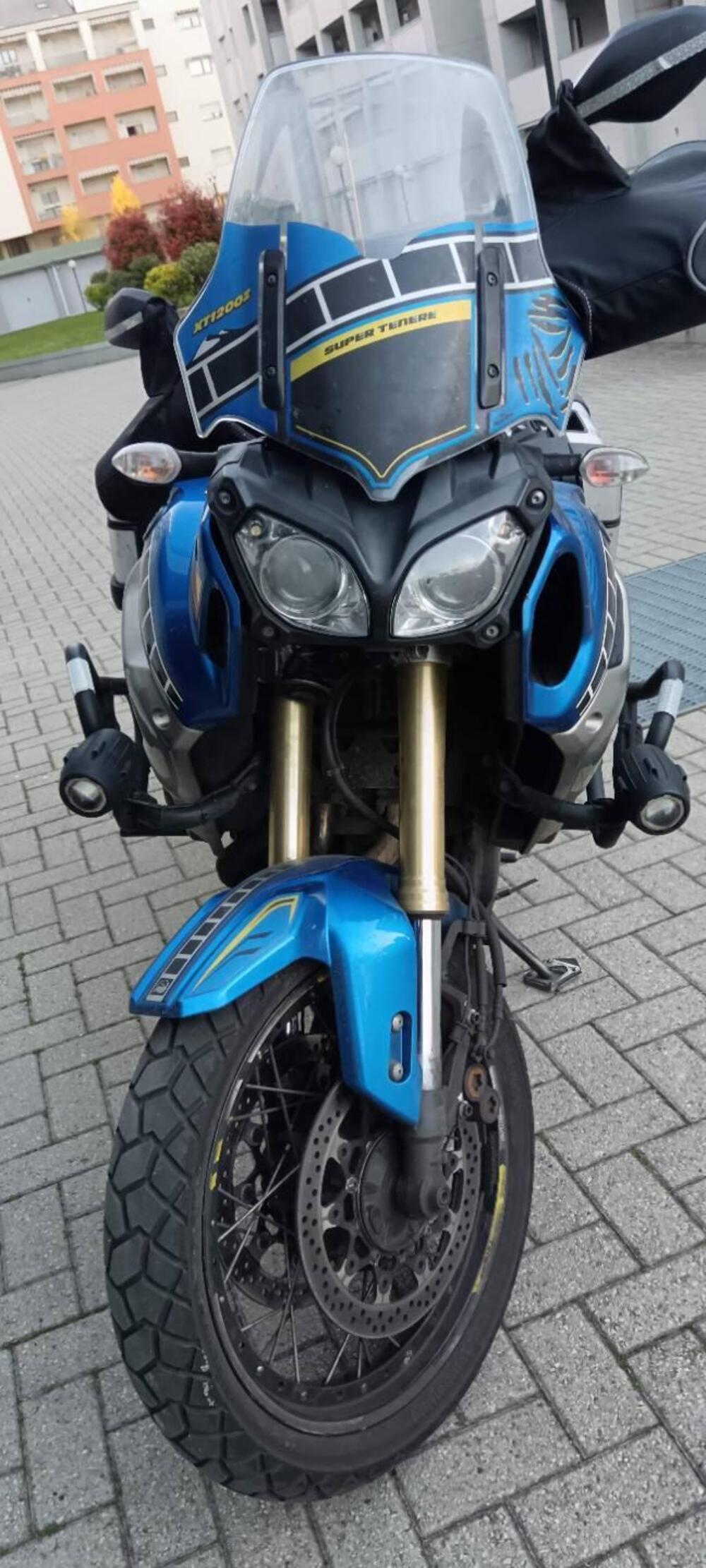 Yamaha XT1200Z Super Ténéré First Edition (2010 - 11) (3)