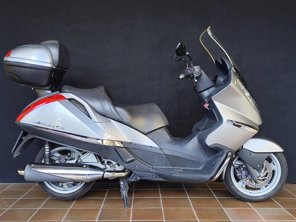 Aprilia Atlantic 500 (2003 - 04)