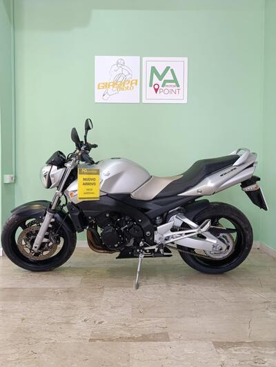 Suzuki GSR 600 (2006 - 11) usata