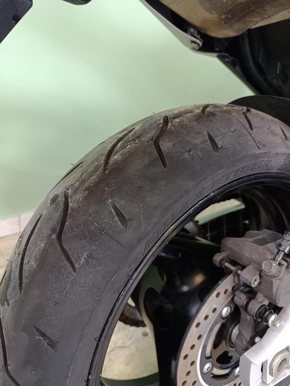 Suzuki GSR 600 (2006 - 11) (8)