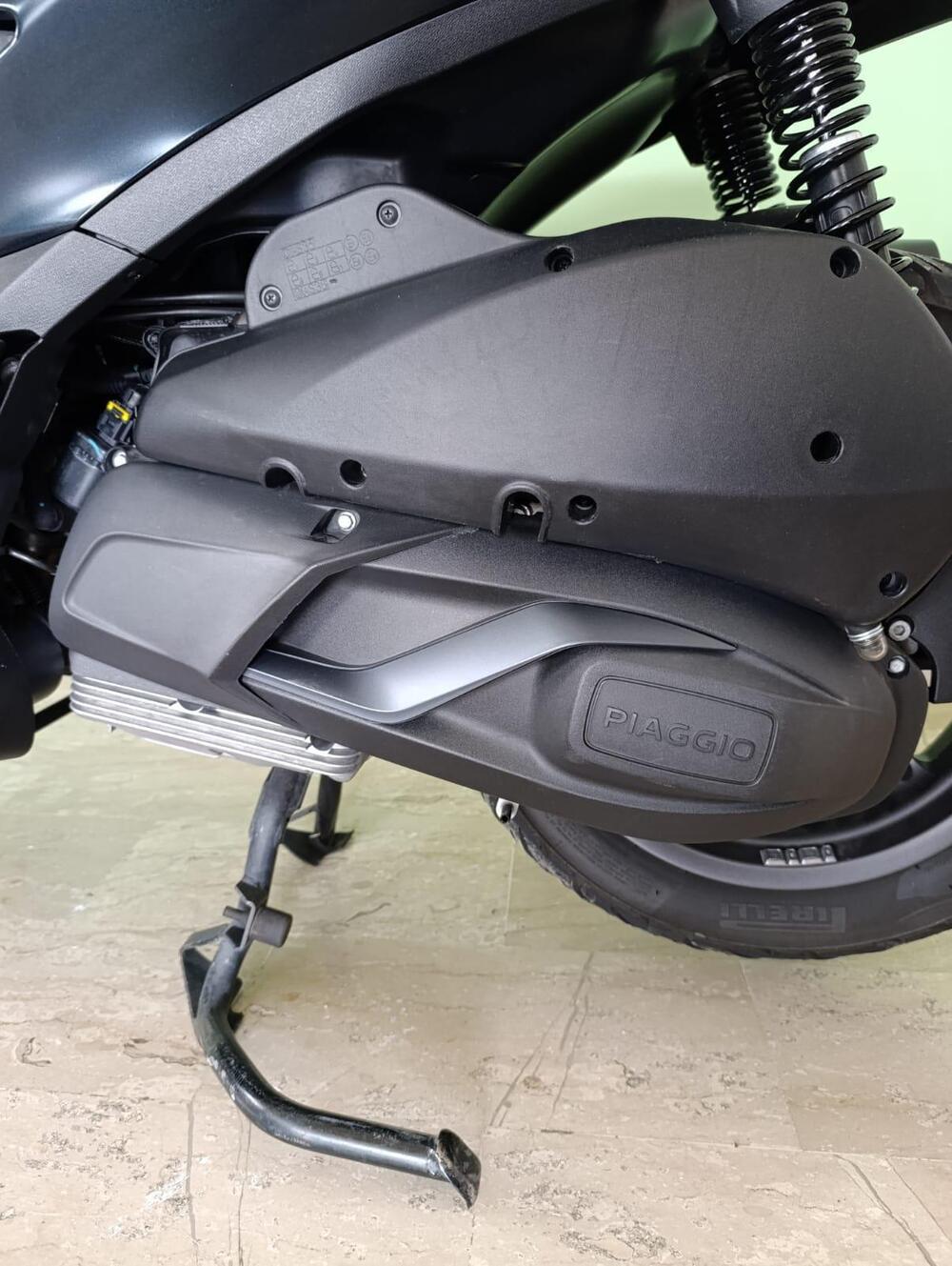 Piaggio Beverly 300 Hpe (2021) (10)