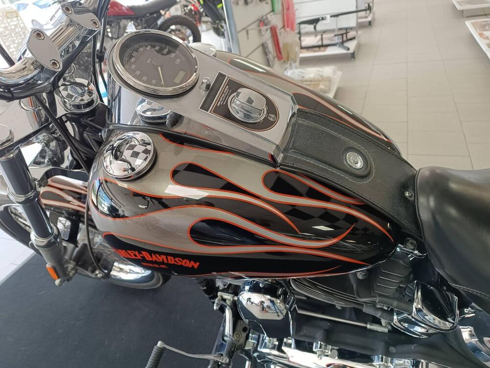 Harley-Davidson 1584 Custom (2008 - 09) - FXSTC (15)