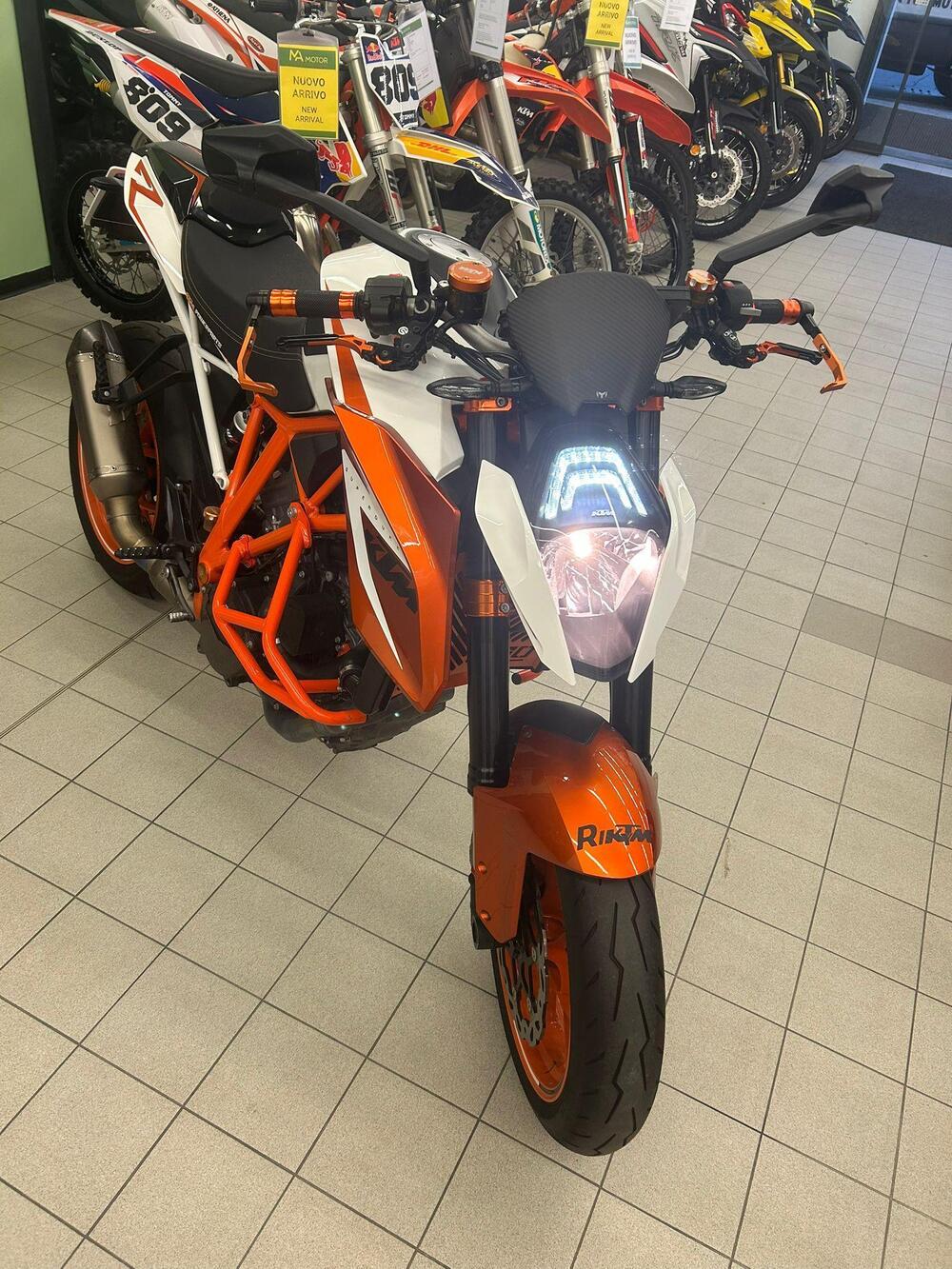 KTM 1290 Super Duke R SE ABS (2016) (4)