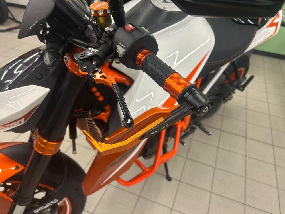 KTM 1290 Super Duke R SE ABS (2016) (9)