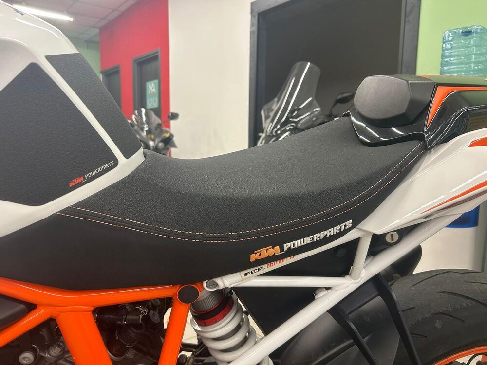 KTM 1290 Super Duke R SE ABS (2016) (13)