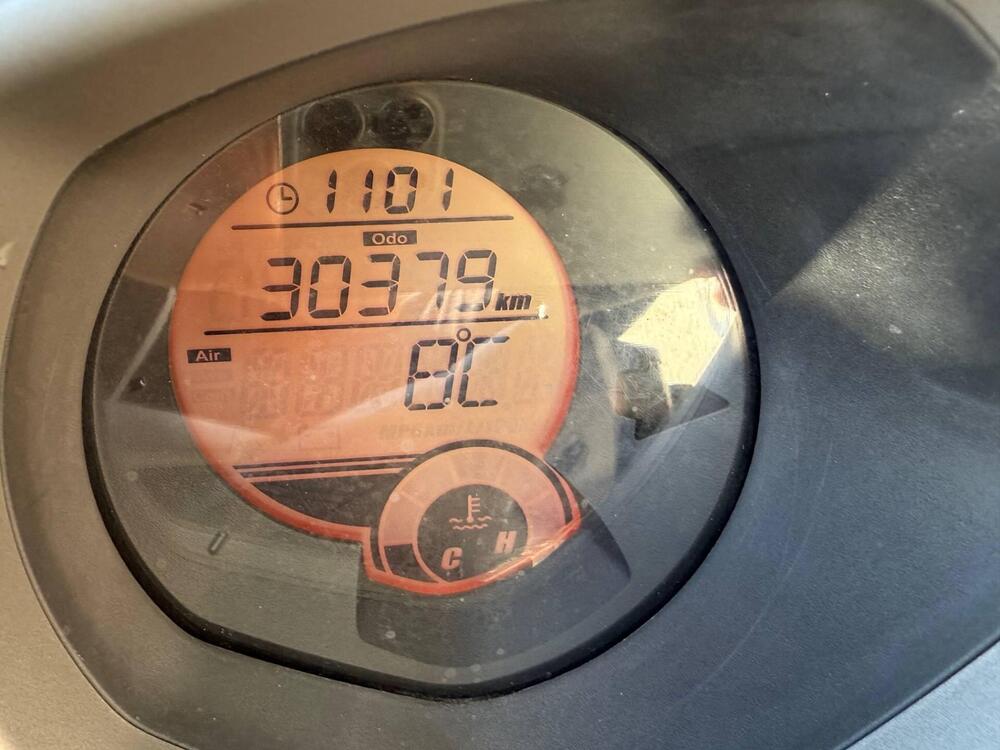 Yamaha X-Max 125 (2014 - 16) (4)