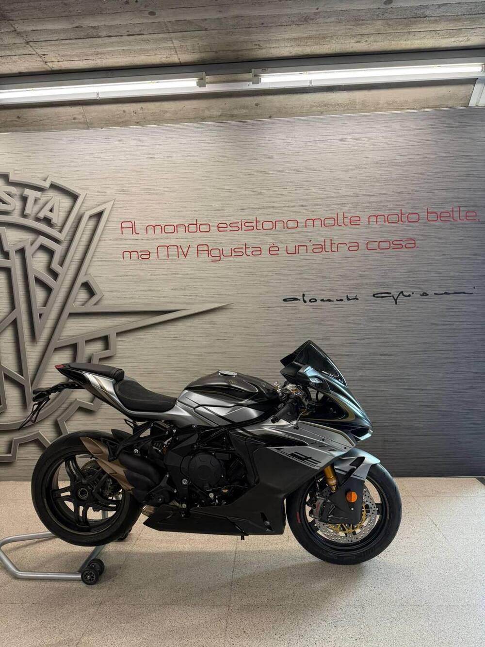 MV Agusta F3 800 Competizione (2025 - 26) (6)