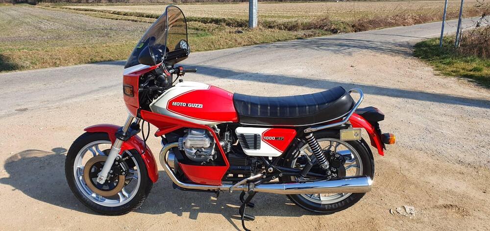Moto Guzzi 1000SP