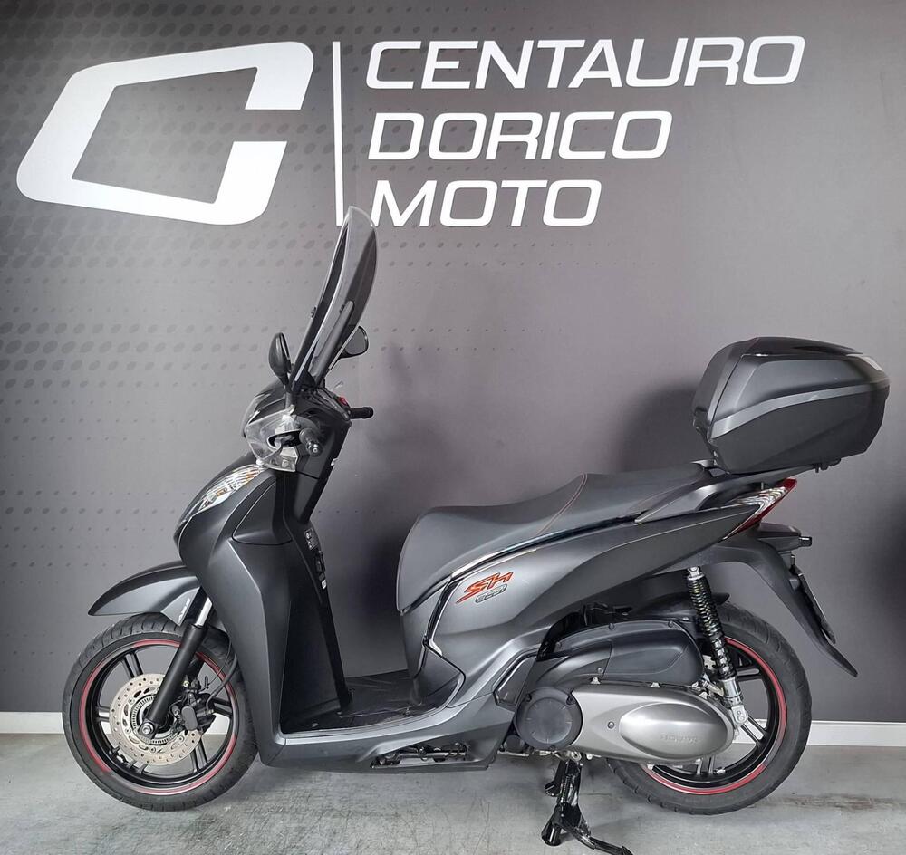 Honda SH 300 i ABS (2016 - 20) (2)