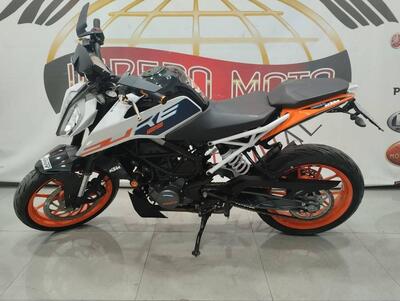 KTM 125 Duke (2021 - 23) usata