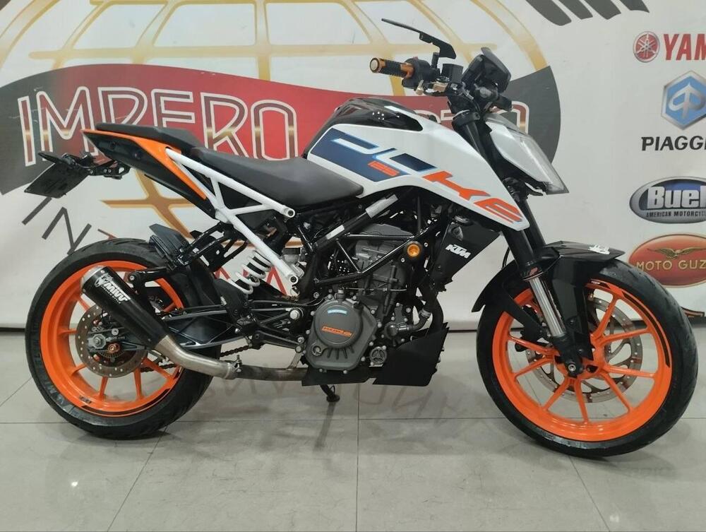 KTM 125 Duke (2021 - 23) (2)
