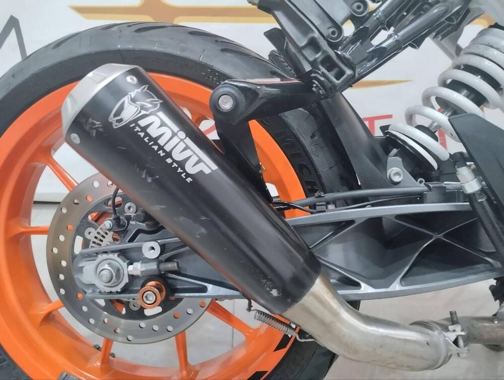 KTM 125 Duke (2021 - 23) (8)