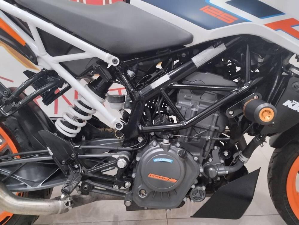 KTM 125 Duke (2021 - 23) (9)