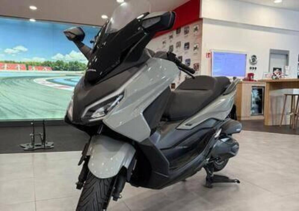 Honda Forza 350 (2025 - 26)