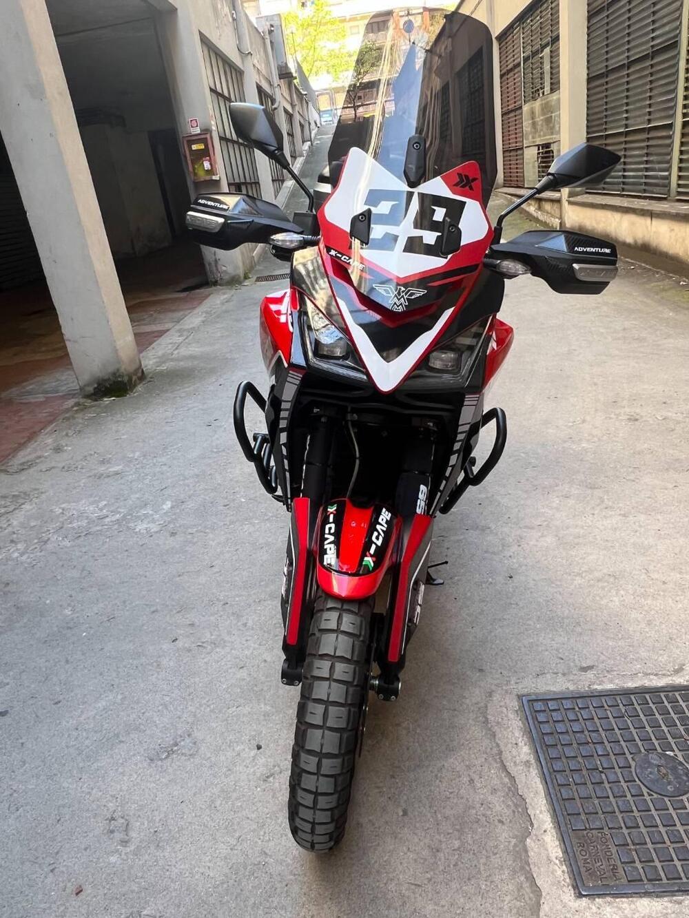 Moto Morini X-Cape 650 Gold Wheels Edition (2022 - 26) (3)