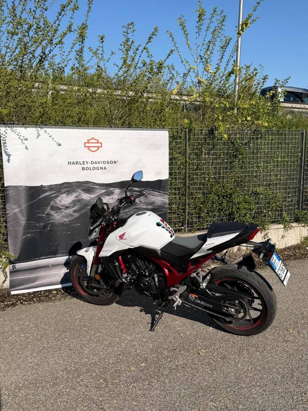 Honda CB 750 Hornet (2023 - 24) (3)