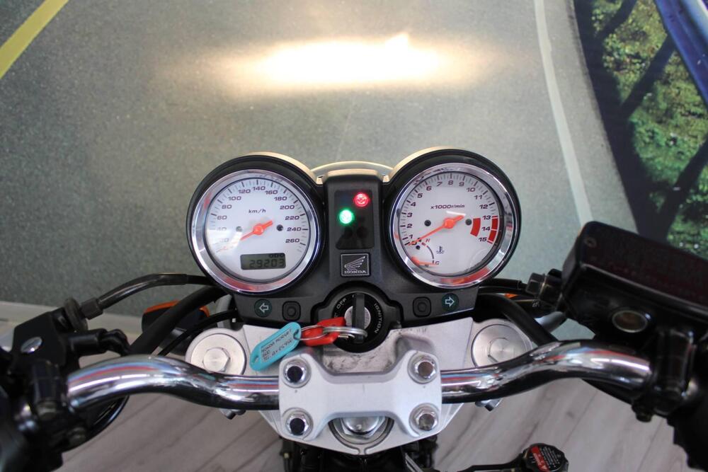 Honda Hornet 600 (2003 - 04) (6)