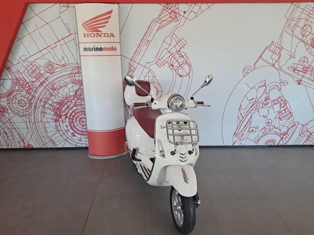 Vespa Primavera 125 3V ie (2014 - 16) (2)