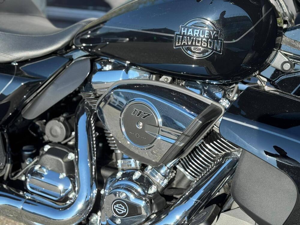 Harley-Davidson Street Glide Ultra (2025) (2)