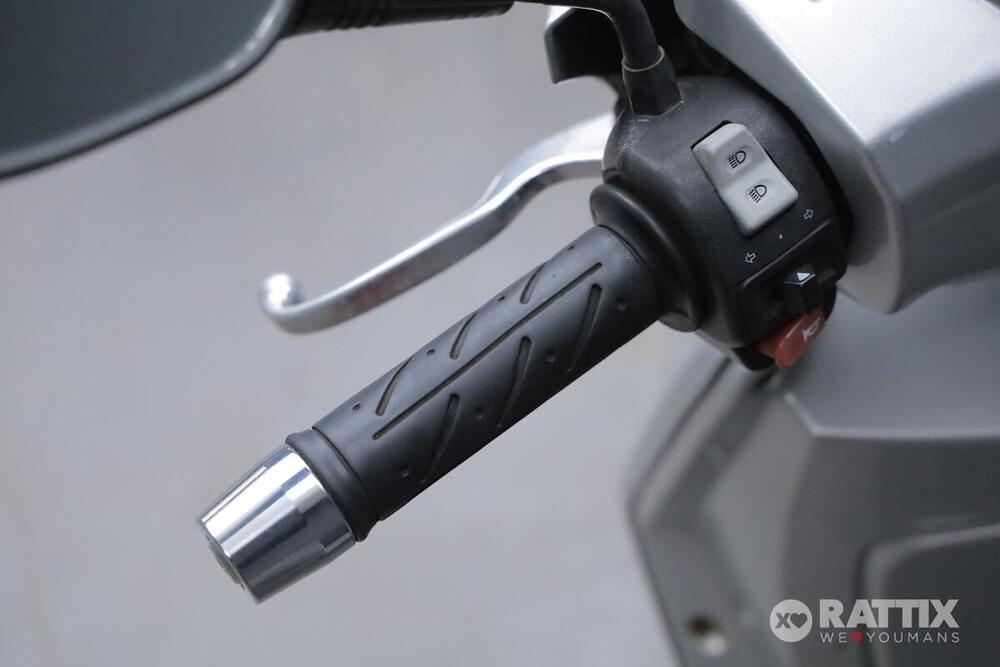 Kymco People 125 S DD (2007 - 16) (11)