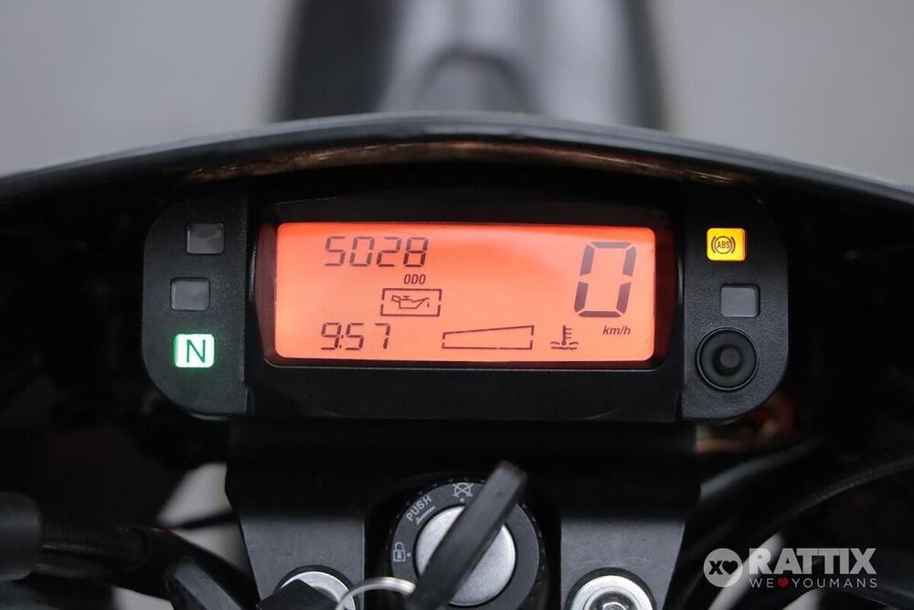 FB Mondial SMX 125 Motard (2021 - 24) (13)