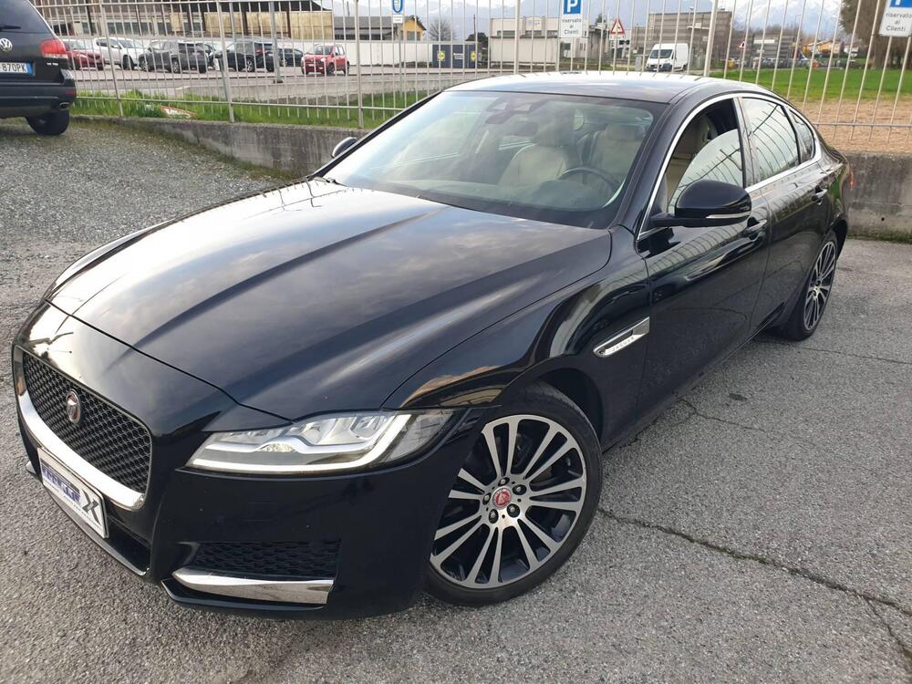 Jaguar XF usata a Torino