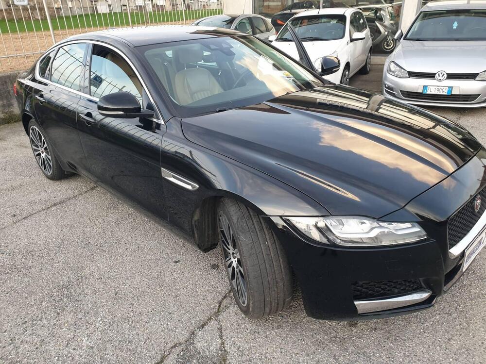 Jaguar XF usata a Torino (2)