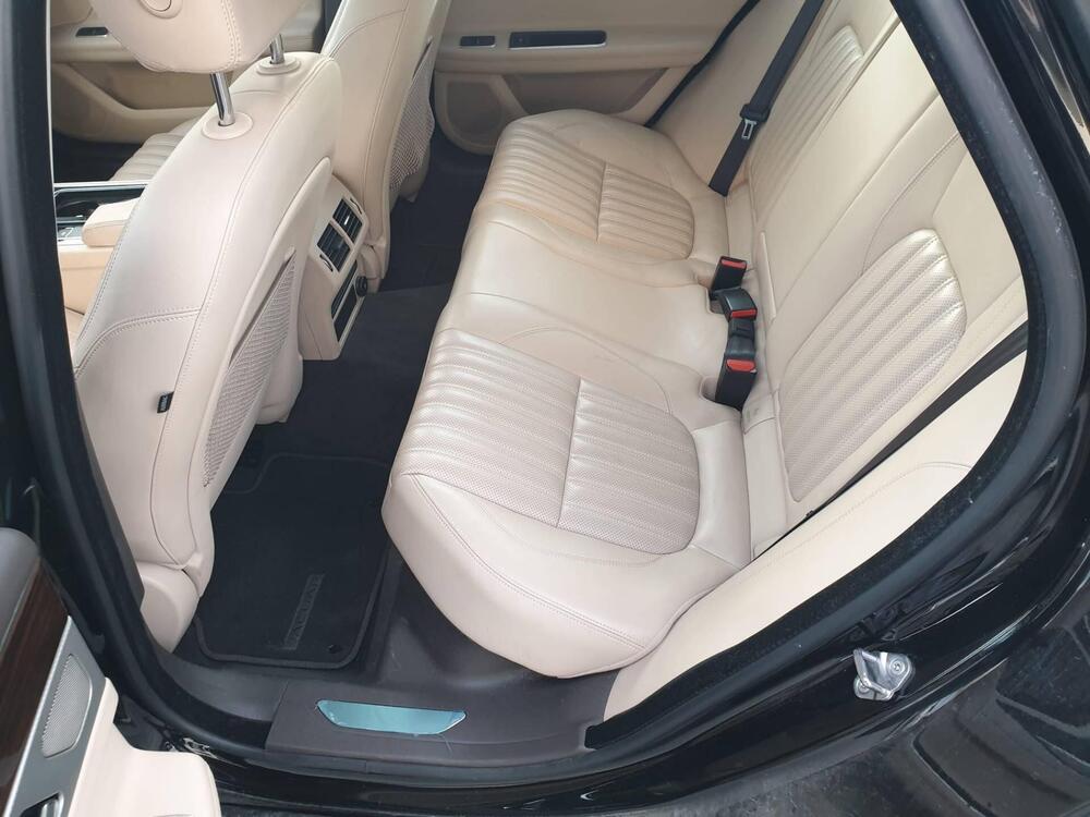 Jaguar XF usata a Torino (10)