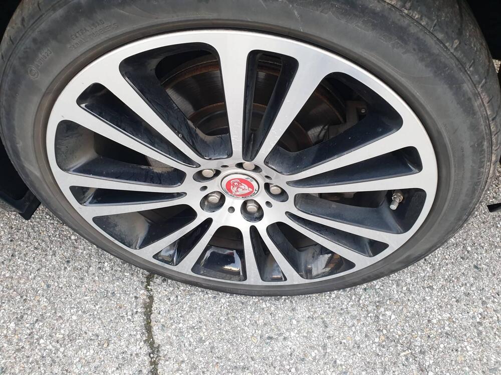 Jaguar XF usata a Torino (14)