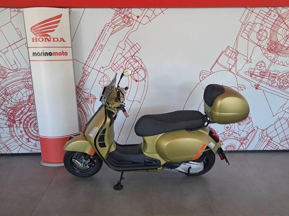 Vespa GTS 300 Super (2023 - 24) (3)
