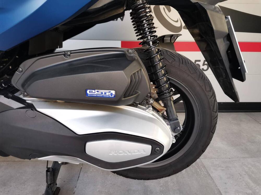 Honda Forza 350 (2022 - 24) (17)