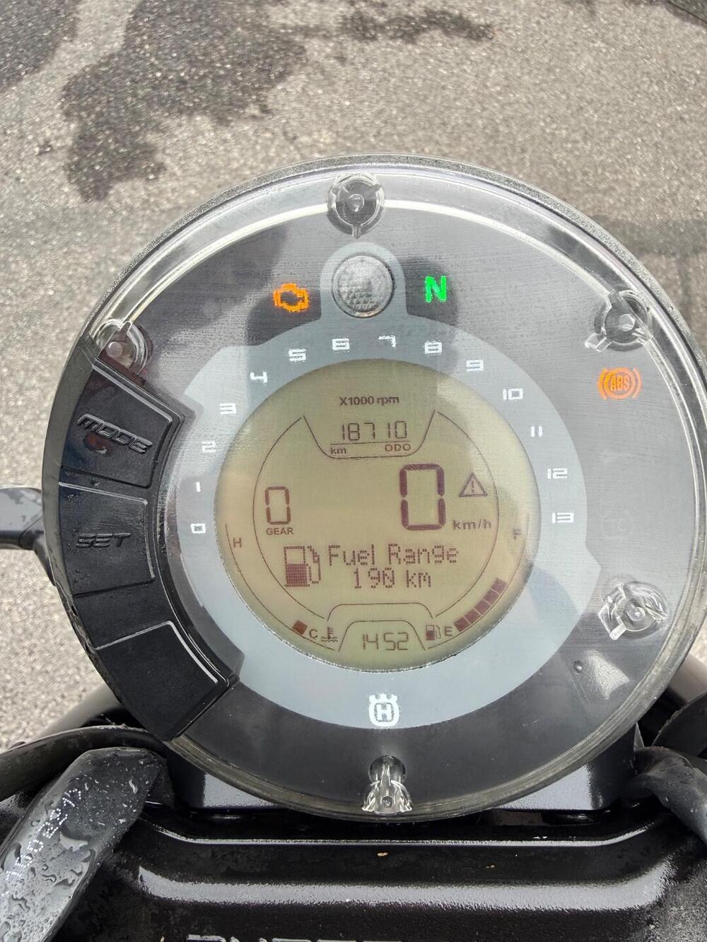 Husqvarna Svartpilen 125 (2021 - 23) (5)