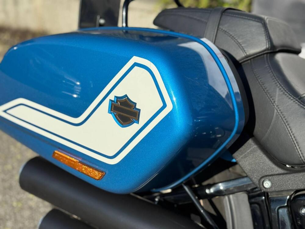 Harley-Davidson Low Rider ST Fast Johnnie Enthusiast (2023) (4)