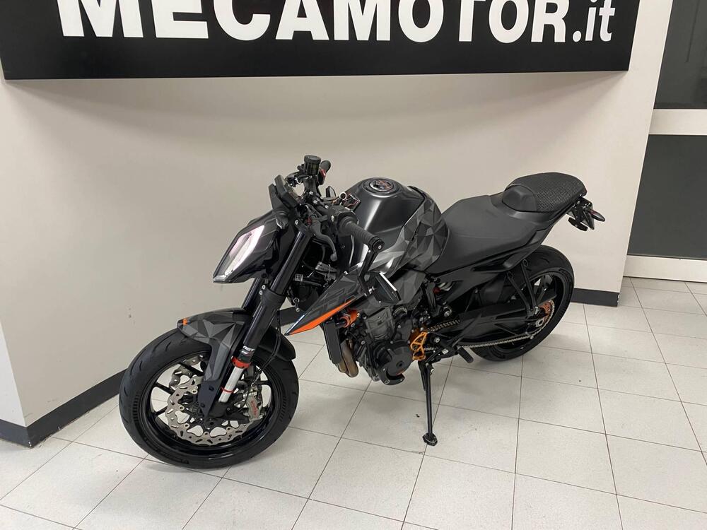 KTM 890 Duke L (2021) (7)