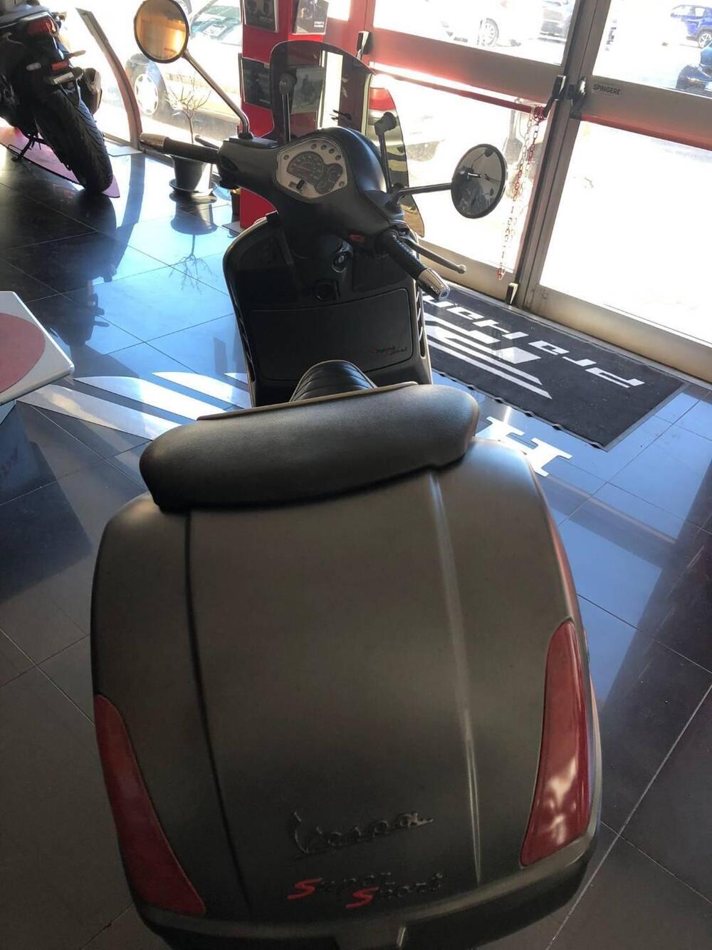 Vespa GTS 300 Super (2008 - 16) (3)