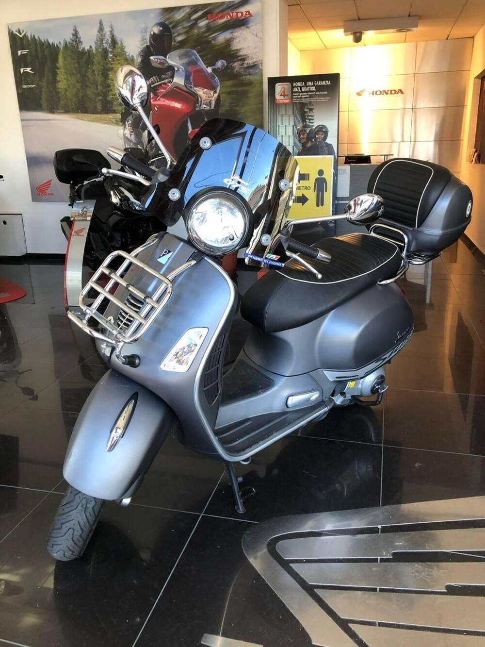 Vespa GTS 300 Super (2008 - 16) (4)
