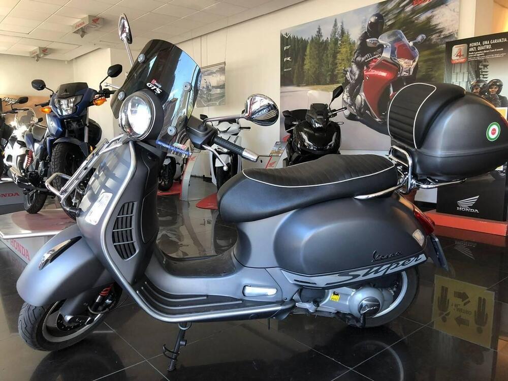 Vespa GTS 300 Super (2008 - 16) (2)