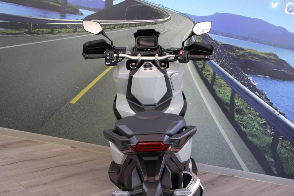 Honda X-ADV 750 DCT (2021 - 24) (5)