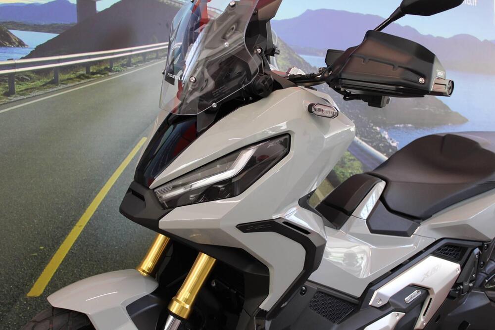 Honda X-ADV 750 DCT (2021 - 24) (8)