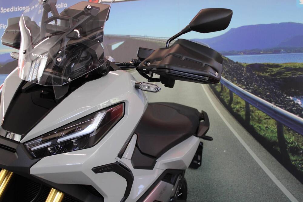 Honda X-ADV 750 DCT (2021 - 24) (11)