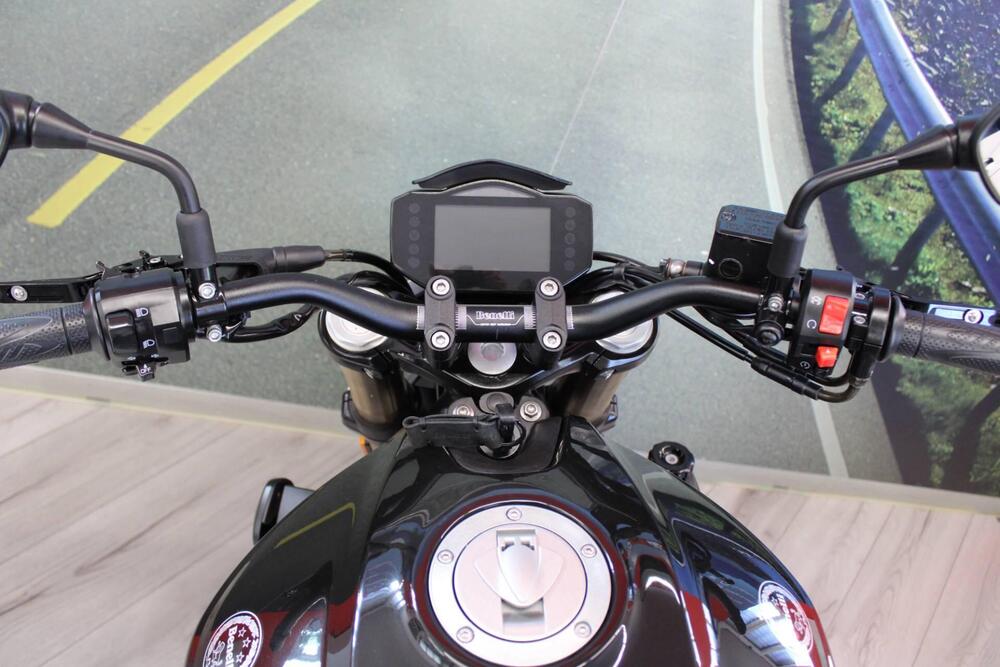 Benelli 752 S (2022 - 25) (9)