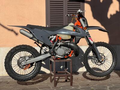 KTM 300 EXC E Six Days (2017) usata